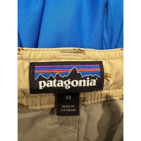 PATAGONIA MENS BROWN SHORTS - Picture 3 of 3